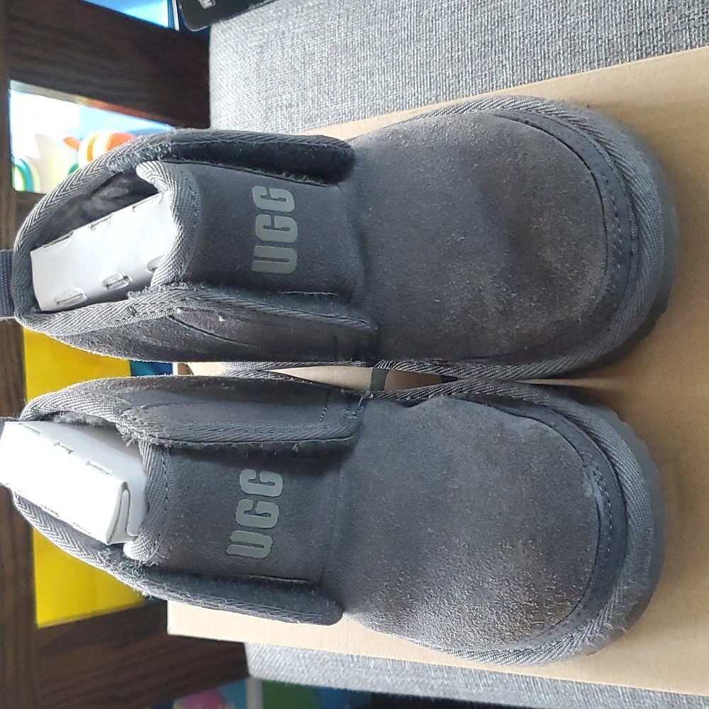 Kids UGG Neumel EZ Fit FREE SHIPPING